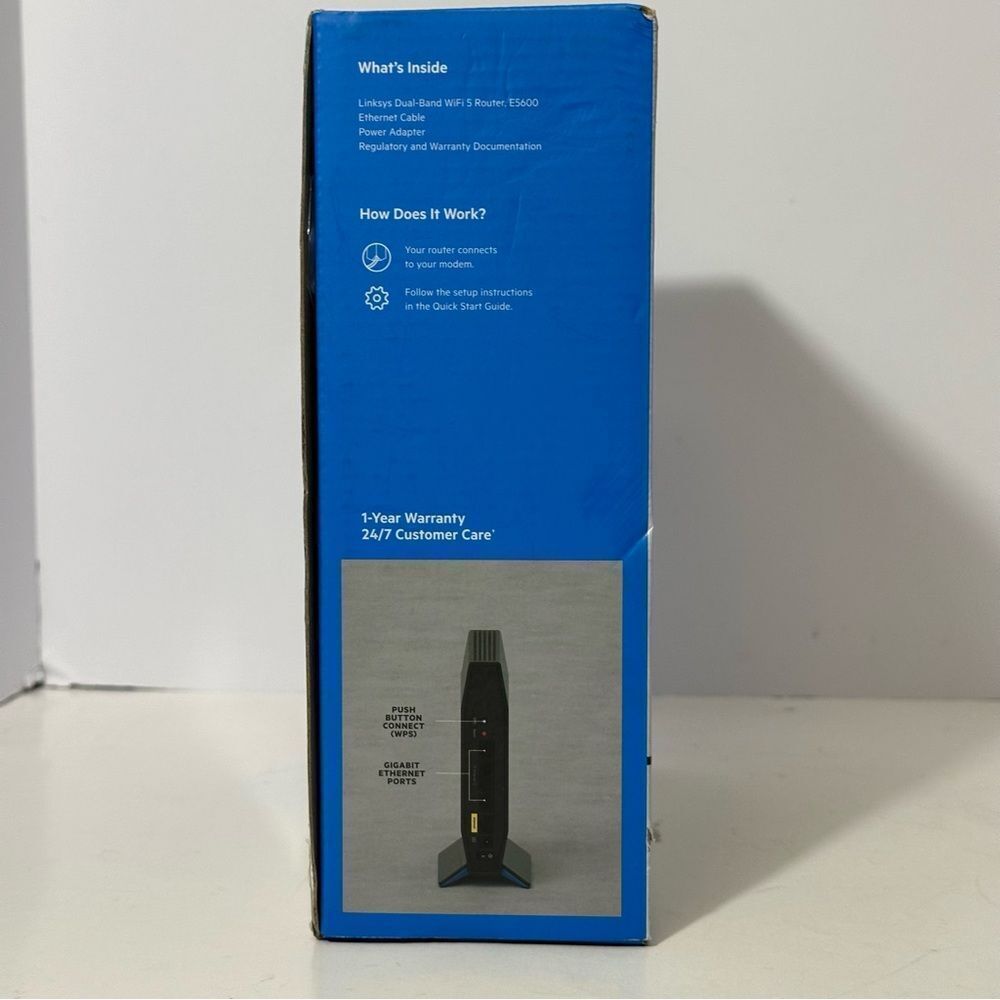 Linksys Dual-Band WiFi 5 Router - Picture 2 of 9